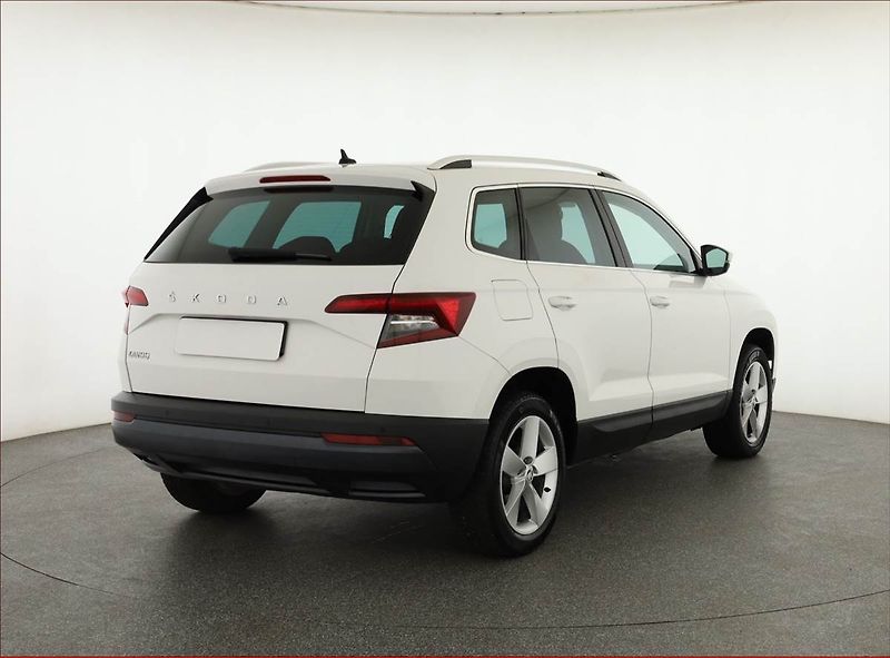 Škoda Karoq (2020) Style 1.6 TDI, ČR,1.maj - fotka 5 z 17