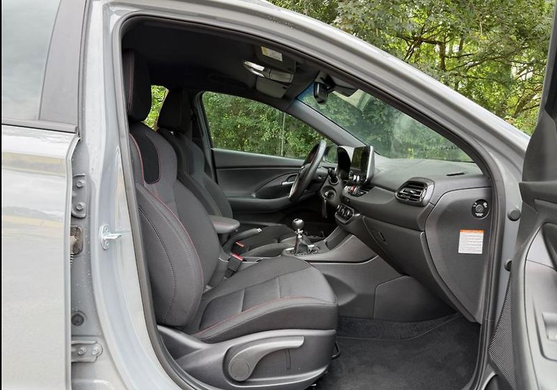 Hyundai i30 (2022) i30 N-Line 1.5 T-GDI - fotka 19 z 20