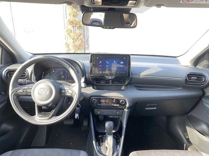 Toyota Yaris 1.5HEV, ČR, Style, záruka - fotka 11 z 27