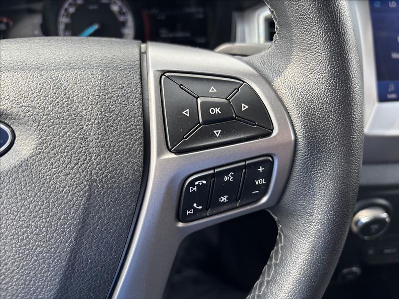 Ford Ranger 2,0 EcoBlue Limited 156kW 4x4 - fotka 32 z 44