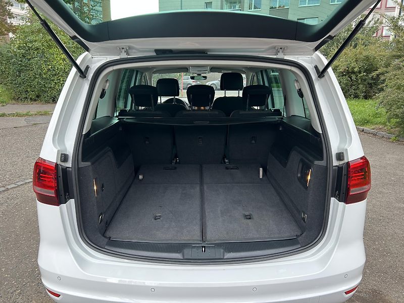 Volkswagen Sharan (2016) 1,4TSi 110 Comfortline 7 míst  - fotka 43 z 58
