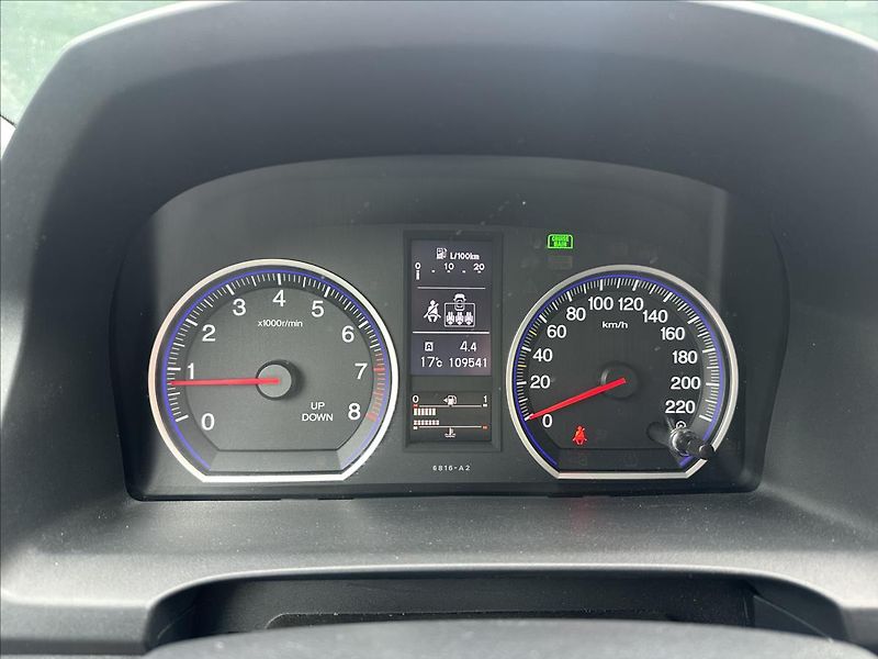 Honda CR-V 2,0 4x4 TOP TAŽNÉ - fotka 15 z 24
