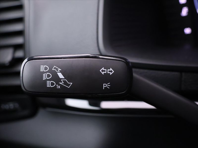 Škoda Karoq 2,0 TDI DSG 4x4 Sportline DPH - fotka 22 z 41