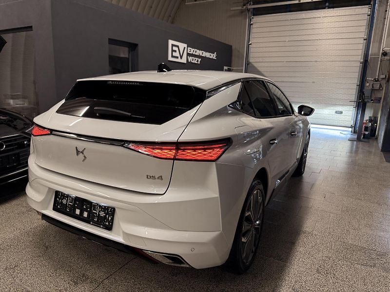 DS Automobiles DS4 (2023) 1.2 PURETECH,ČR,ZÁRUKA - fotka 22 z 72