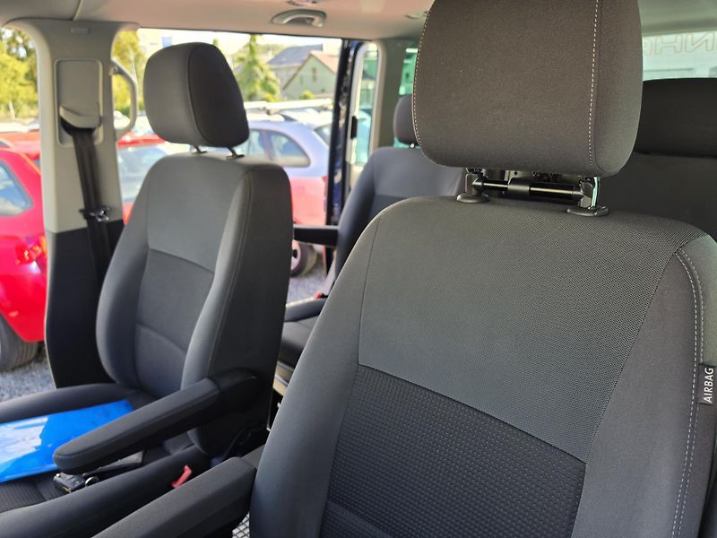Volkswagen Multivan 2.0 TDI 7 Míst Special - fotka 8 z 22