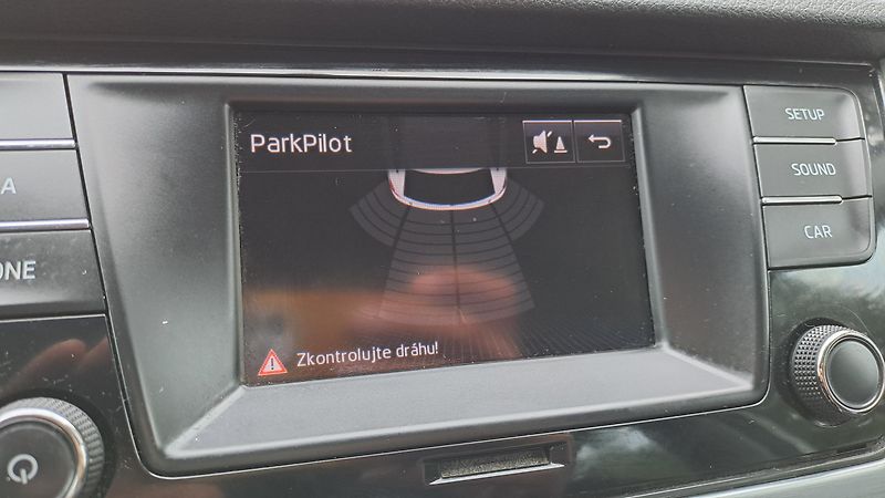 Škoda Fabia 1.0 TSI70 Ambiente+ - fotka 27 z 27