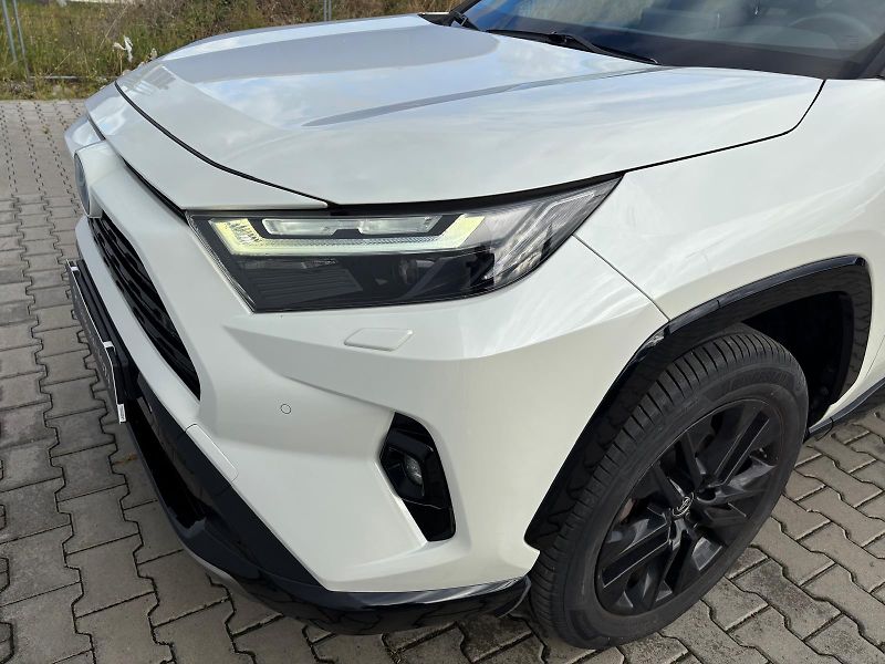 Toyota RAV4 2.5 HSD e-CVT FWD Selection - fotka 26 z 28