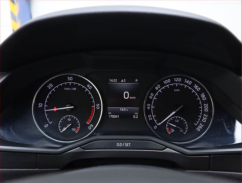 Škoda Superb (2018) 2.0 TDI, 4X4, Automat - fotka 11 z 23