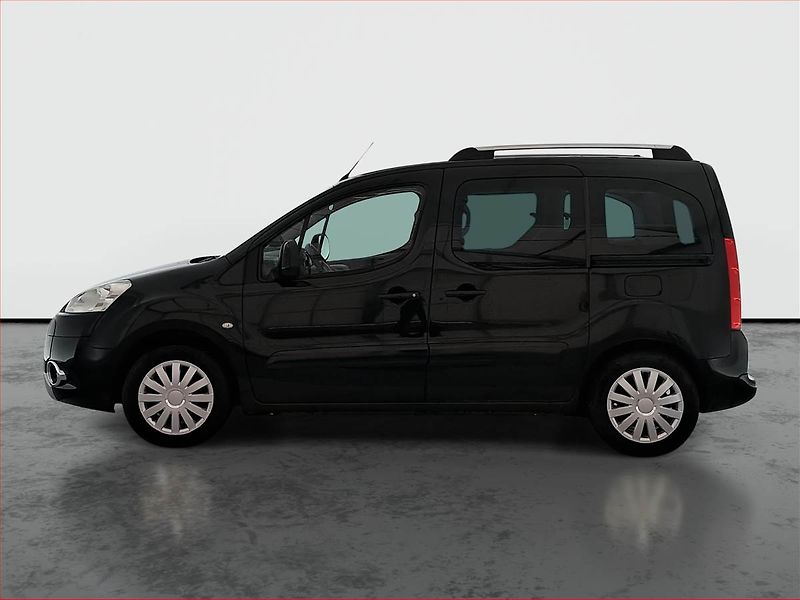 Peugeot Partner (2011) 1.6 HDi, 5Míst, 1Maj - fotka 3 z 18