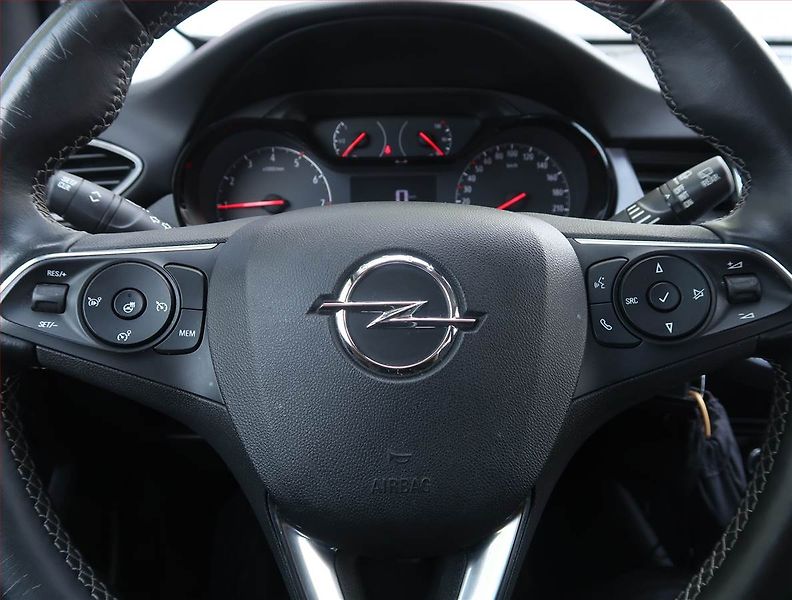 Opel Crossland X (2020) 1.2, Serv.kniha, Tempomat - fotka 16 z 17