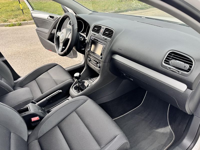 Volkswagen Golf (2010) Vw golf 6 1.2 TSI 63kw - fotka 7 z 15