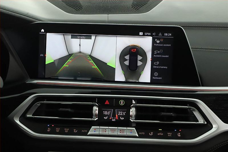 BMW X7 (2021) xDrive40d - fotka 17 z 20
