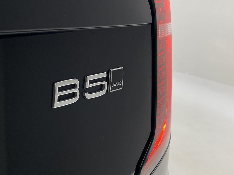Volvo XC90 B5 AWD BRIGHT PLUS AUT CZ 7m - fotka 40 z 58