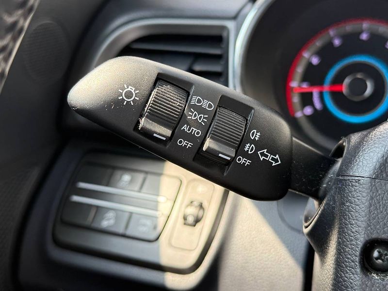 SsangYong Tivoli (2019) 1.6 e-XGi 94 kW DLX - fotka 17 z 21