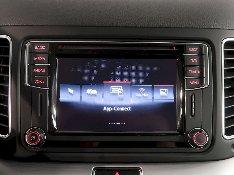 Volkswagen Sharan (2016) HIGHLINE 2.0TDI 110KW DSG 7MÍS - fotka 21 z 36
