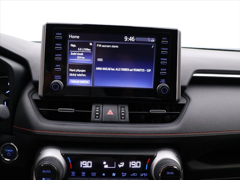 Toyota RAV4 2,5 Hybrid 131kW Adventure 4WD - fotka 23 z 35