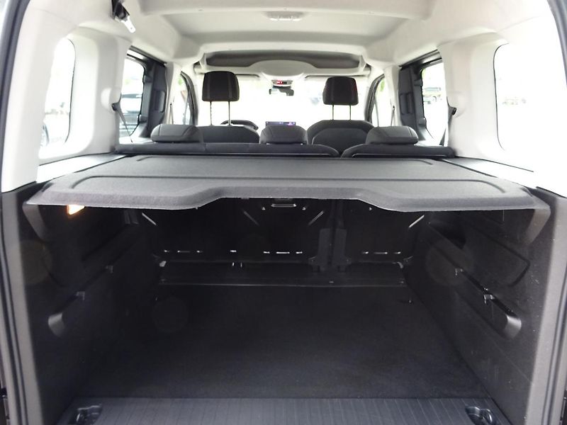 Peugeot Rifter ALLURE BlueHDi 100 MAN6 - fotka 9 z 32