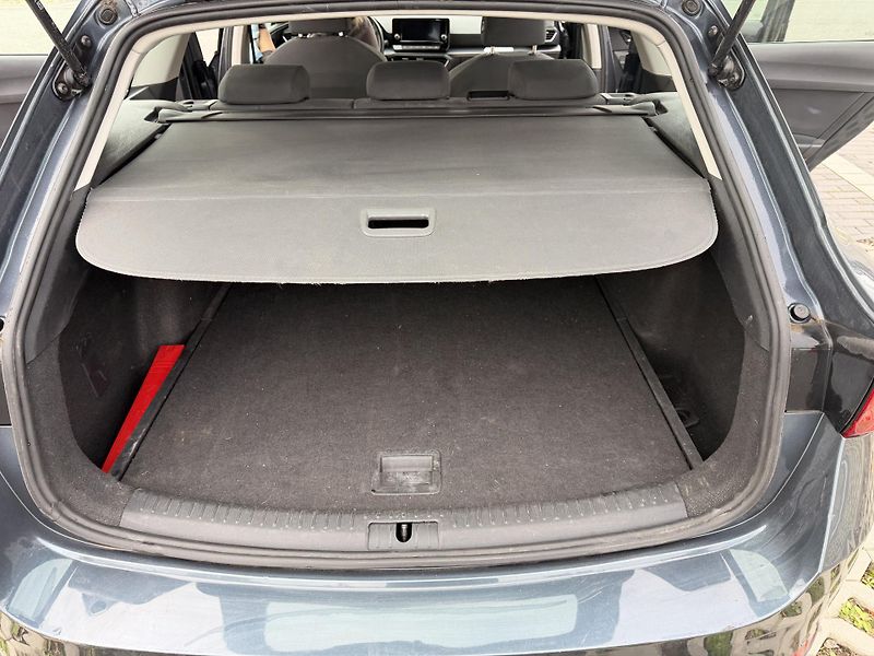 Seat Leon (2024) Seat Leon Sportstourer Style - fotka 12 z 14
