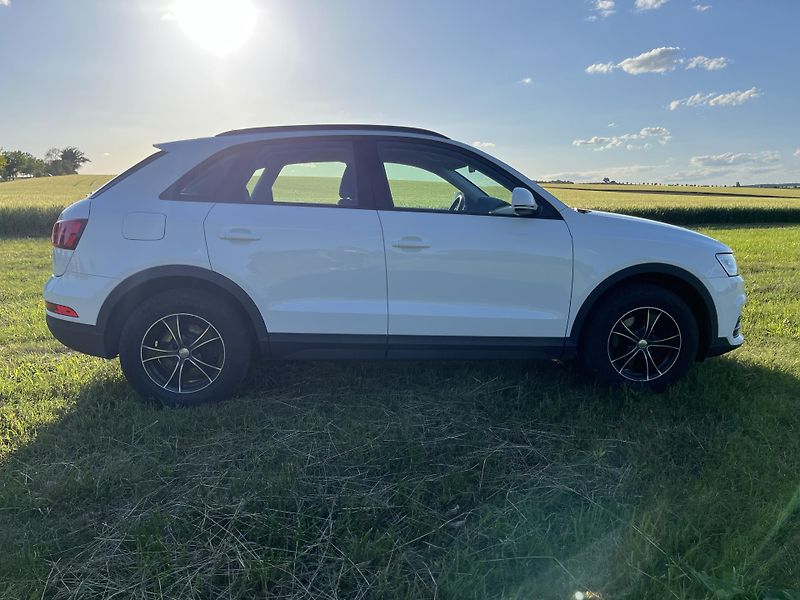 Audi Q3 (2015) 1. majitel - fotka 7 z 39