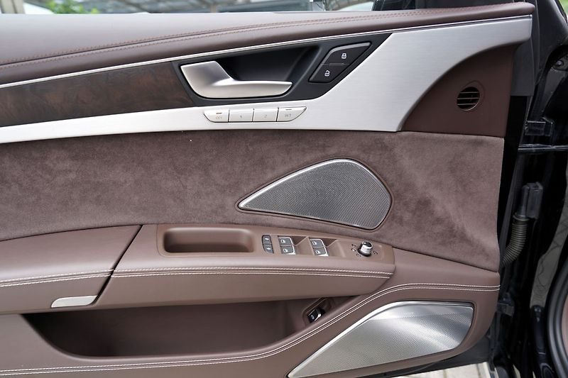 Audi A8 3.0 TDI Quattro/Tiptr./Matrix/ - fotka 14 z 50