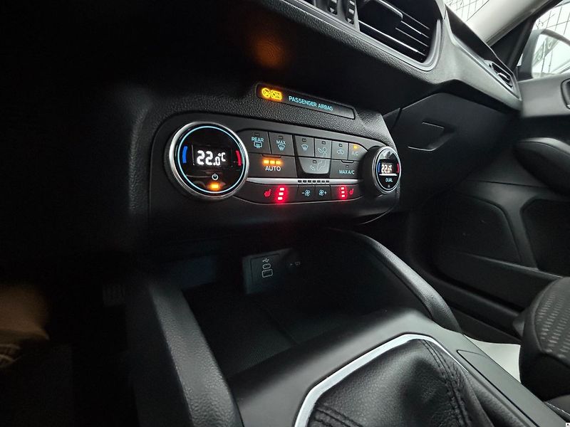 Ford Focus 1.5EB/2023/1MAJ,COOL-ZÁRUKA36 - fotka 34 z 55
