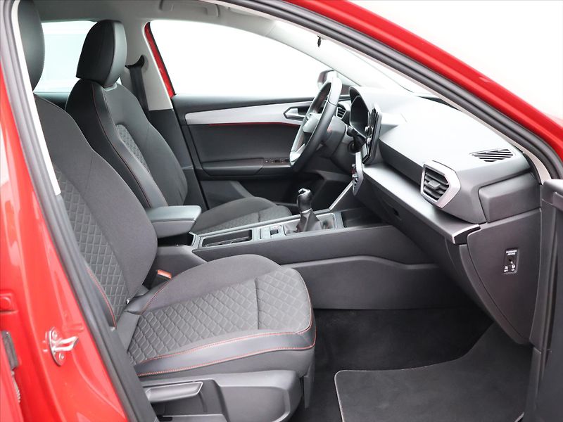 Seat Leon FR 1,5 TSI 96kW Full Link - fotka 11 z 28
