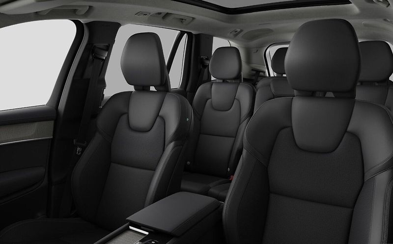 Volvo XC90 (2026) B5 AWD ULTRA BRIGHT - fotka 12 z 17