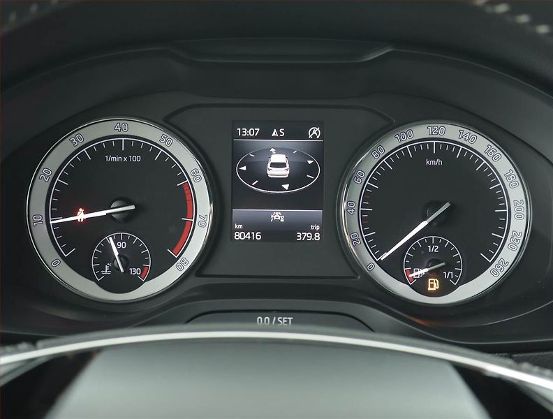 Škoda Karoq (2022) Sportline 1.5 TSI - fotka 11 z 16