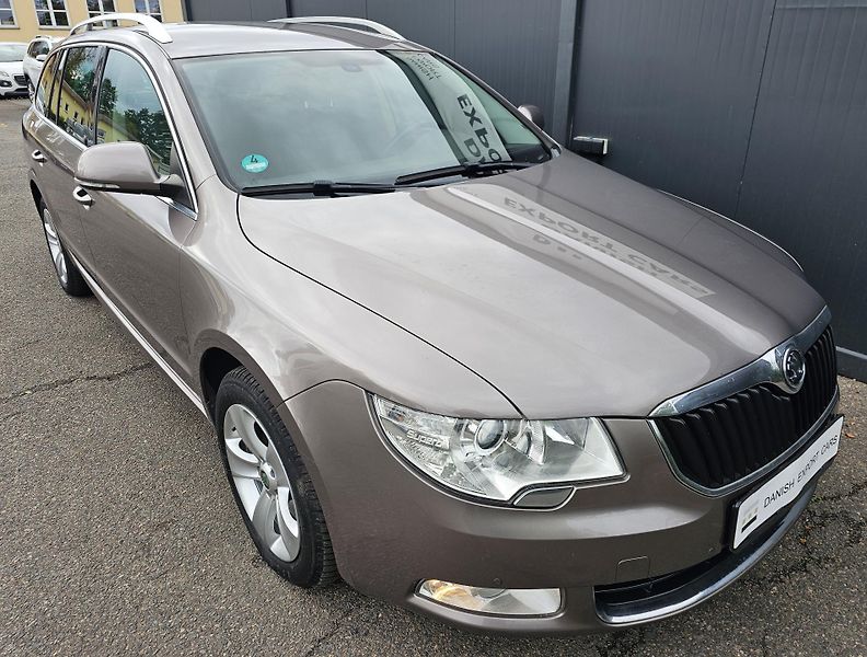 Škoda Superb 2.0 TDI 103kW,SENZORY,SERVISKA - fotka 7 z 53
