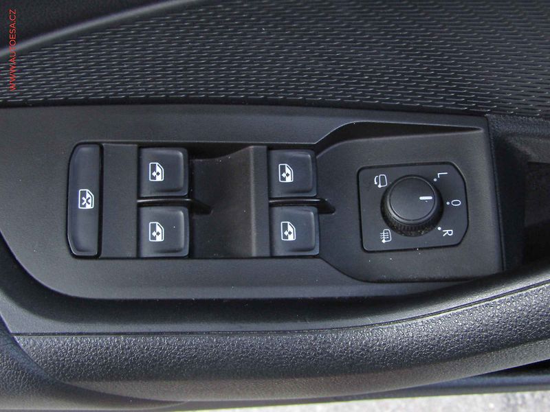 Škoda Octavia (2022) 2.0 TDi, ČR, Style, LED - fotka 11 z 17