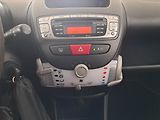 Peugeot 107 (2014) 1.0 - náhled 12