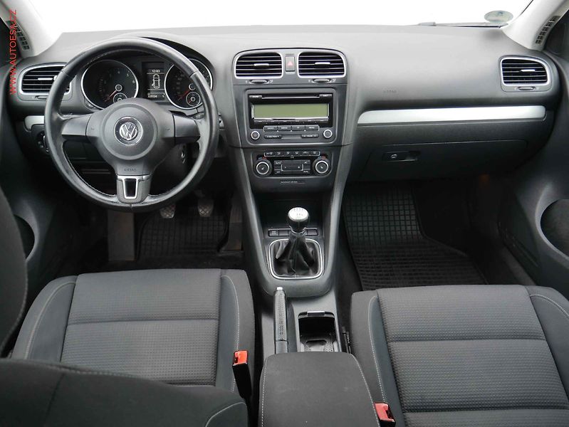 Volkswagen Golf (2011) 1.2 TSi, Comfortline - fotka 8 z 15