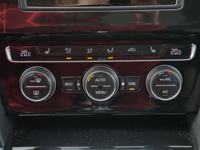 Volkswagen Passat (2016) 2.0 TDi 4x4, ČR, Highline - fotka 16 z 24