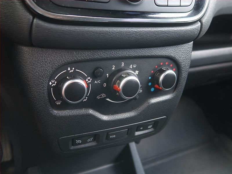 Dacia Lodgy (2017) 1.6 SCe, Serv.kniha, Tempomat - fotka 14 z 14
