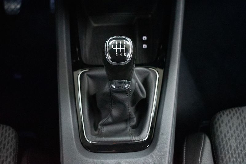 Škoda Octavia 2.0 TDI KAMERA*KESSY*ACC*DPH* - fotka 23 z 39
