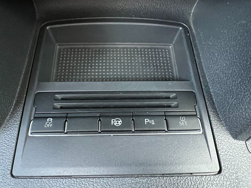 Volkswagen Touran (2011) 1.4TSI STYLE! Tažné! Navi! - fotka 17 z 36