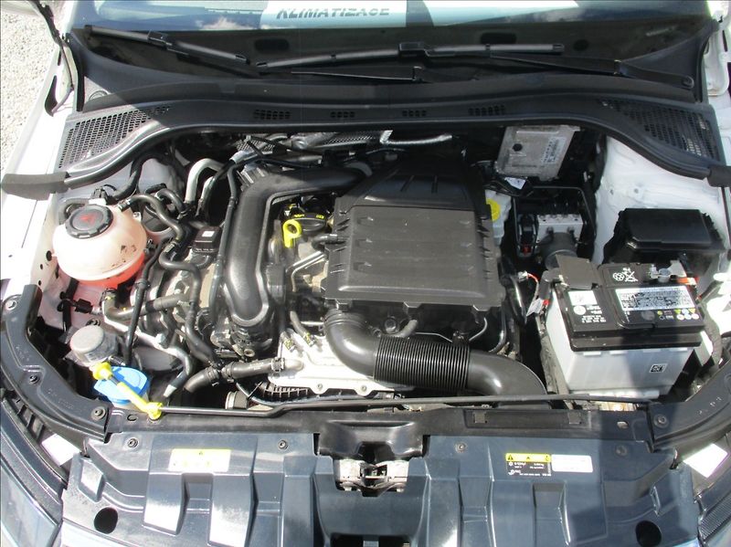 Škoda Fabia 1,0 TSI, klima,servis,DPH,CZ, - fotka 22 z 29
