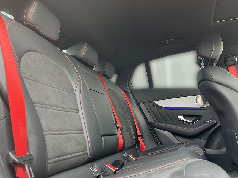 Mercedes-Benz GLC Coupé 300 4MATIC kupé - fotka 18 z 18