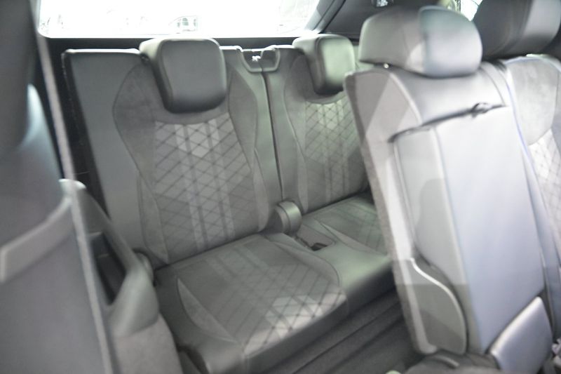 Volkswagen Tayron TDI 4M R-Line 7m 360 NezT Taž - fotka 27 z 29