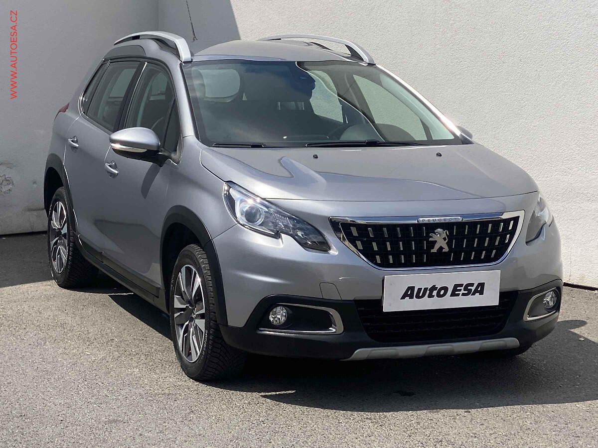 Peugeot 2008 1.2 PT, AT, navi