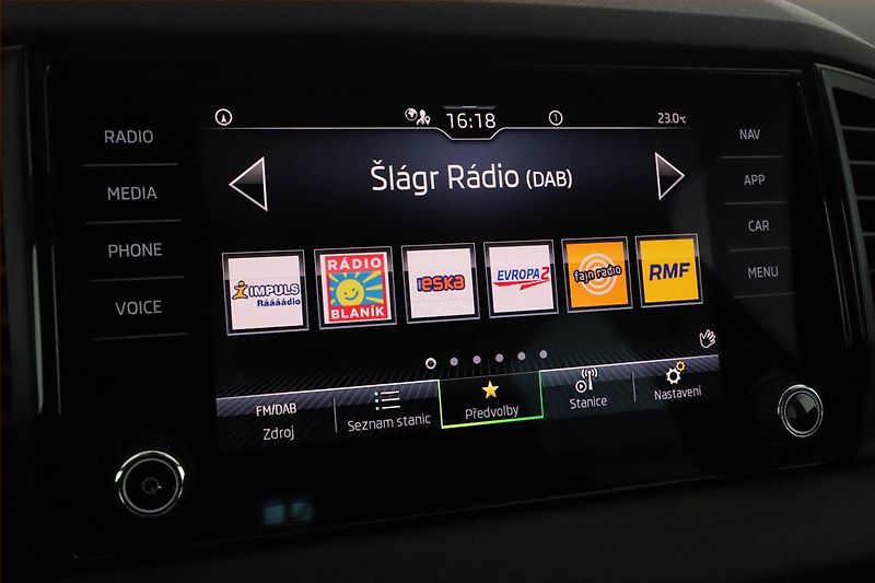 Škoda Karoq (2025) 1.5 TSI, DRIVE, AUTOMAT - fotka 9 z 17