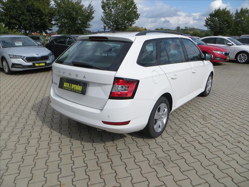 Škoda Fabia 1,0 TSI Ambition ČR - fotka 8 z 19