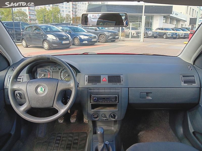 Škoda Fabia 1.2 47kW - fotka 12 z 22