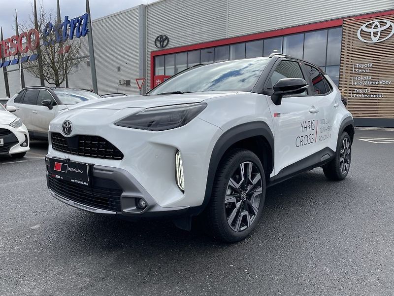 Toyota Yaris Cross 1.5 Hybrid 4x4 130k - fotka 9 z 29