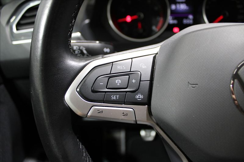 Volkswagen Tiguan 1,5 TSI Active 1.majitel - fotka 20 z 33