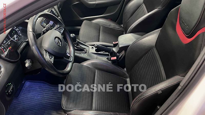 Škoda Octavia (2014) 2.0TDi - fotka 3 z 3