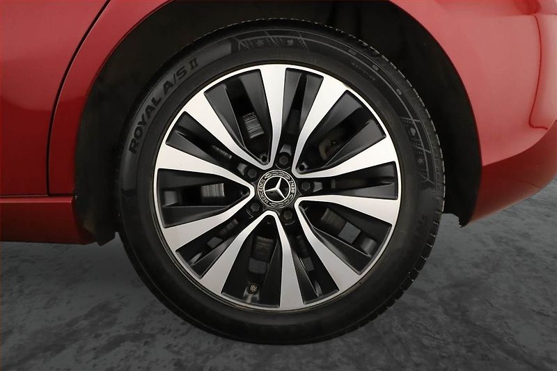 Mercedes-Benz Třídy A (2020) A 250 e - fotka 12 z 22