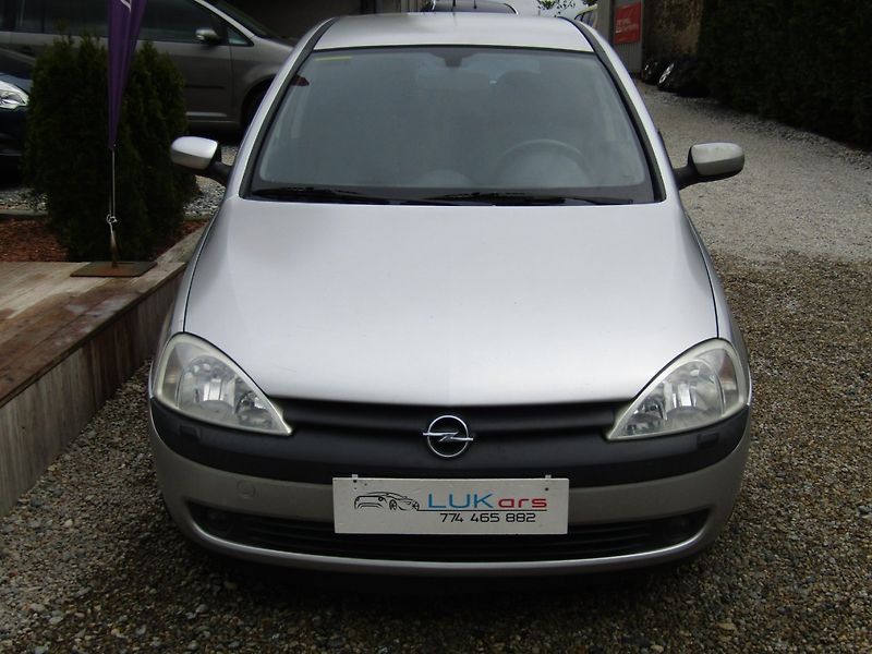 Opel Corsa (2002) GSi 1.8 16VC 92kW - fotka 6 z 38