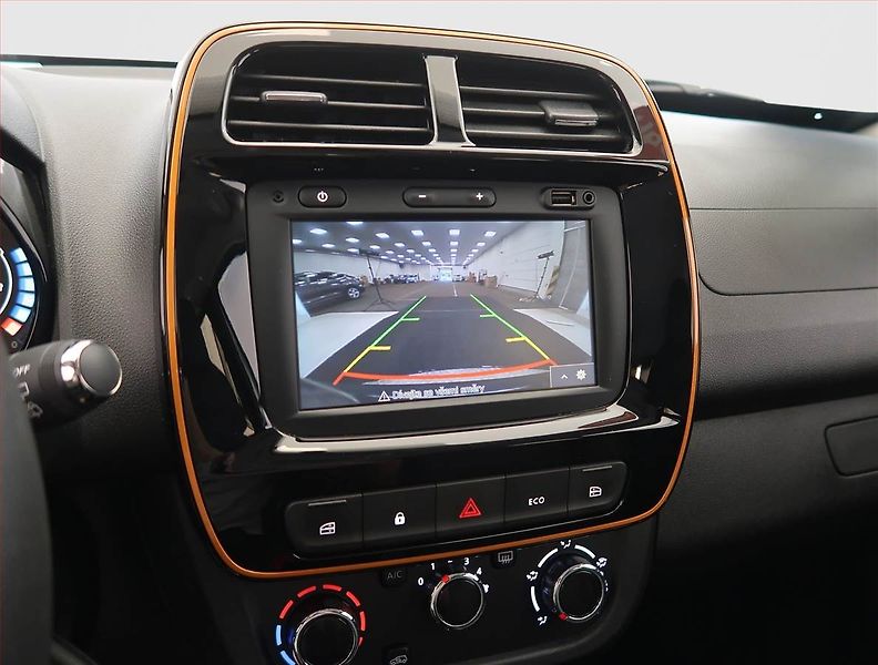 Dacia Spring (2022) Electric 45 (27 kWh), SoH 91% - fotka 16 z 22