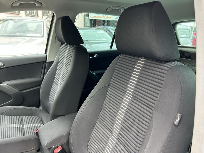 Volkswagen Tiguan (2009) 1.4 TSi 110 KW 4x4 - fotka 13 z 34